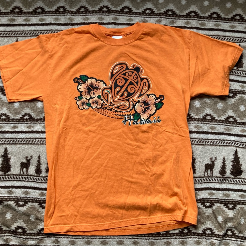 Orange Hawaii Tribal Turtle Shirt M